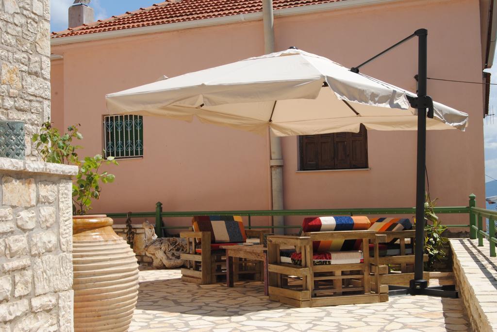 Villa Tati Kastos Luaran gambar