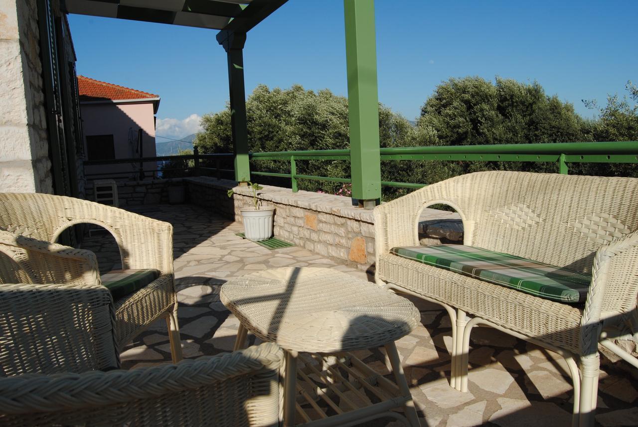 Villa Tati Kastos Luaran gambar