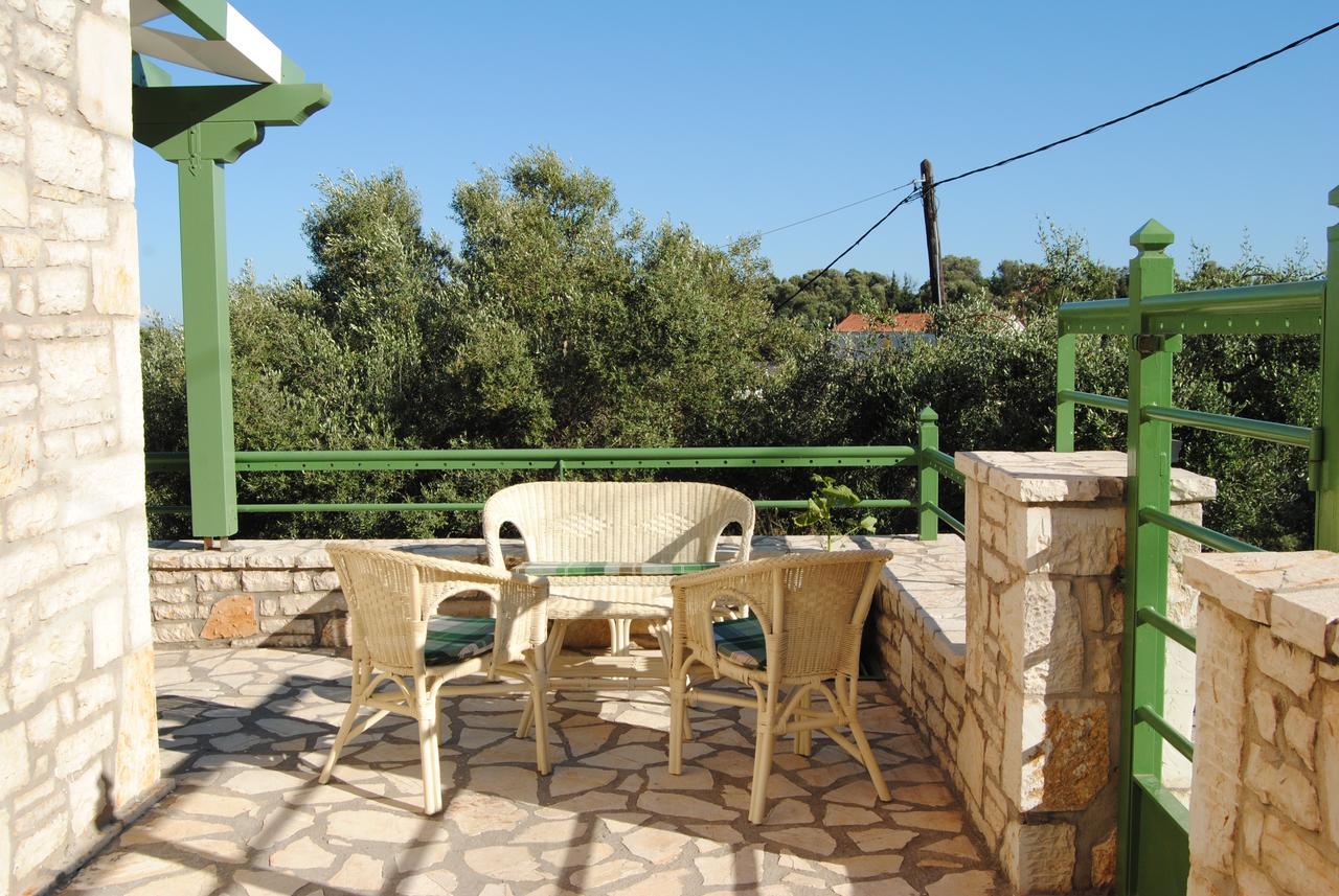 Villa Tati Kastos Luaran gambar