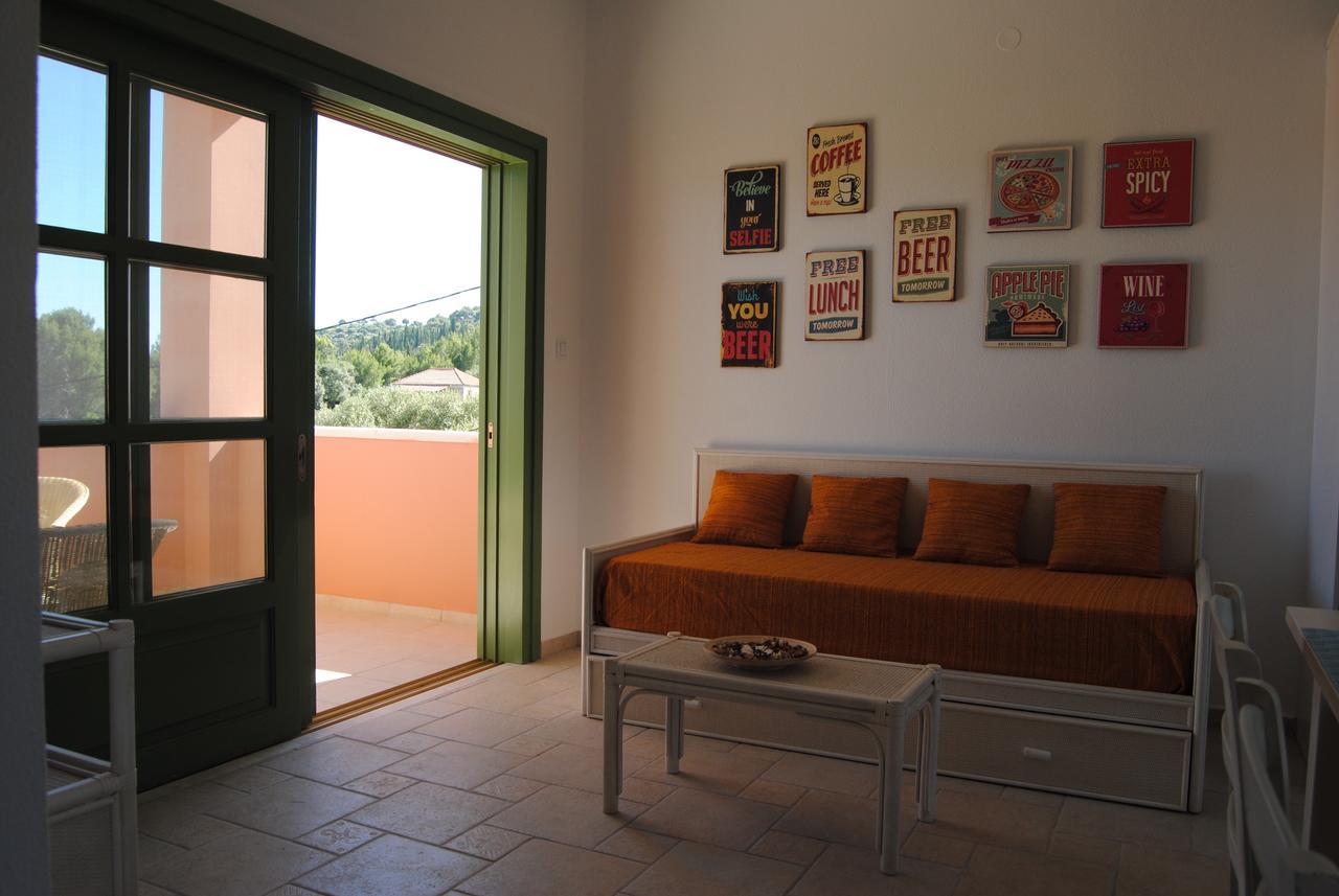 Villa Tati Kastos Luaran gambar